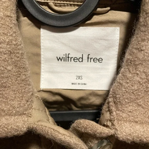 Wilfred Tan Utility Jacket with Versatile Design - Picture 3 of 6